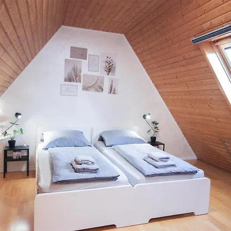 Alfa Stuttgart 3Zi-Maisonette 6 Personen Zuffenhausen Nahe Porsche & Bosch L Wifi & Smarttv I 3Br 4 Beds I Kitchen I Bathroom & Wc Extérieur photo