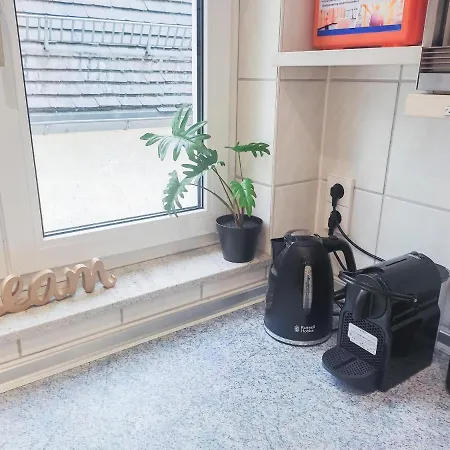 Alfa Stuttgart 3Zi-Maisonette 6 Personen Zuffenhausen Nahe Porsche & Bosch L Wifi & Smarttv I 3Br 4 Beds I Kitchen I Bathroom & Wc Extérieur photo