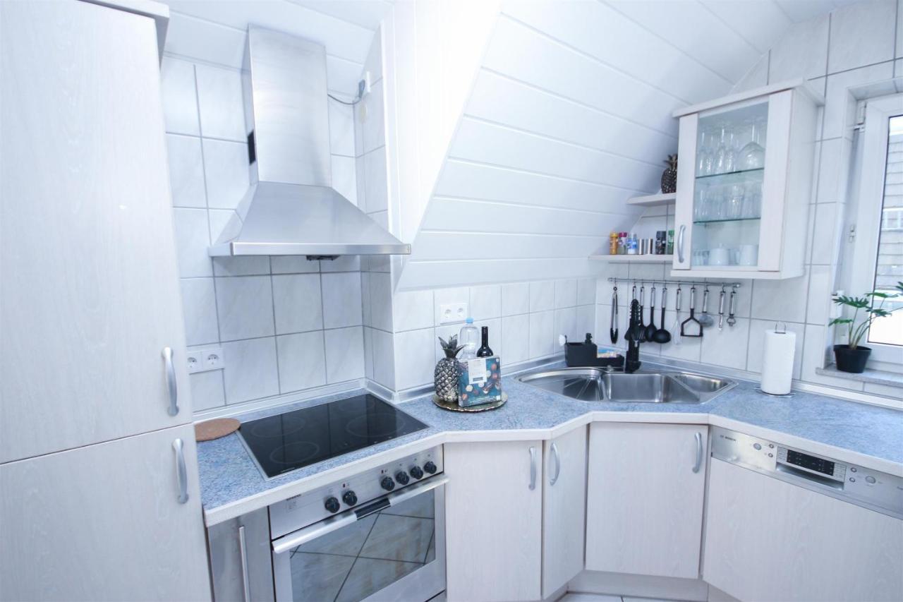 Alfa 3zi-maisonette 6 Personen Zuffenhausen Nahe Porsche & Bosch L Wifi & Smarttv I 3br 4 Beds I Kitchen I Bathroom & Wc Stuttgart