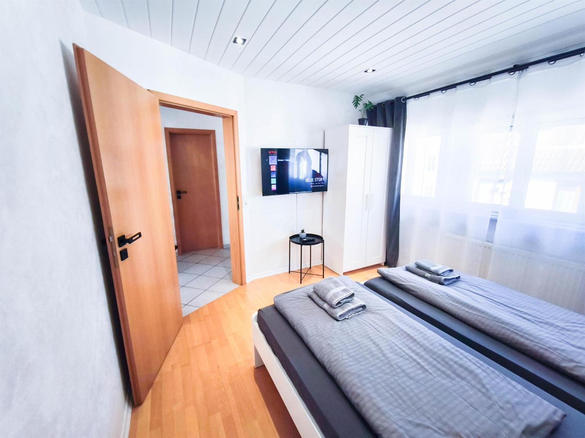 Alfa 3zi-maisonette 6 Personen Zuffenhausen Nahe Porsche & Bosch L Wifi & Smarttv I 3br 4 Beds I Kitchen I Bathroom & Wc * Stuttgart